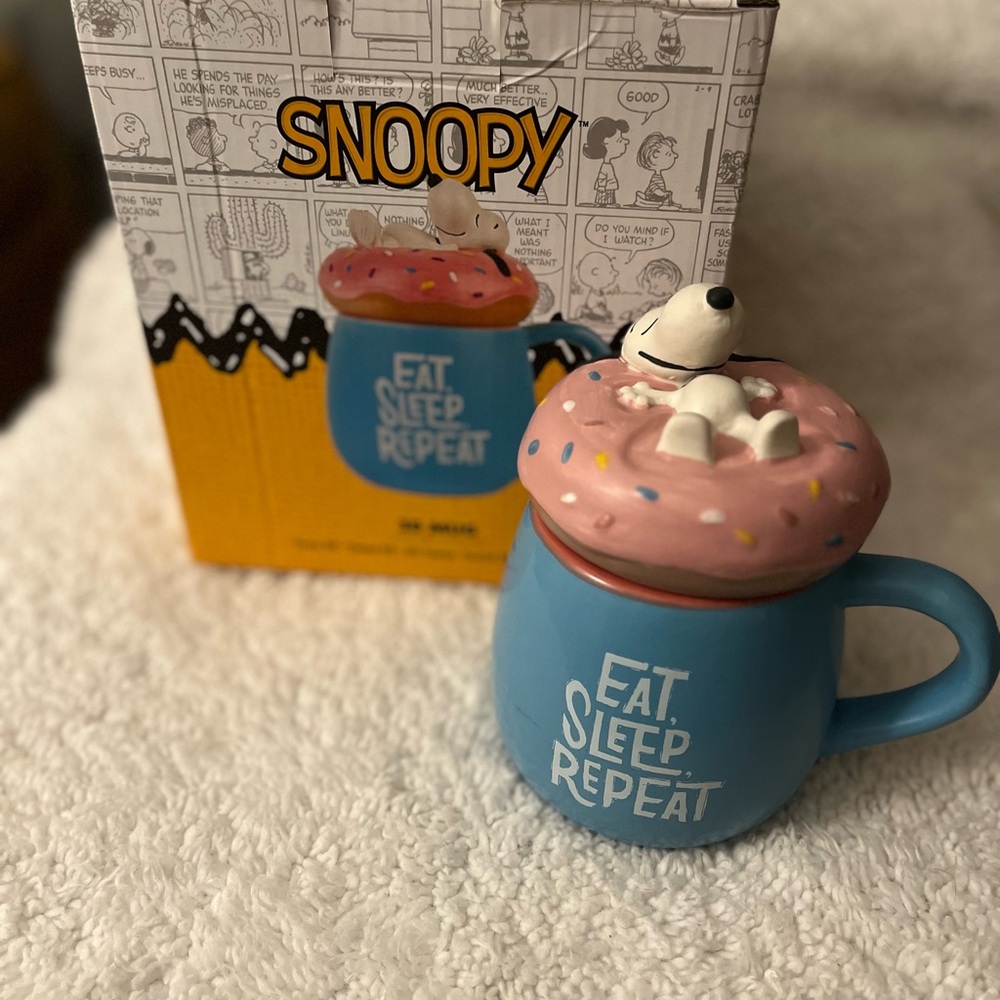 Snoopy ‘Eat, Sleep, Repeat’ Donut Mug with Lid & Sleeping Snoopy Figurine